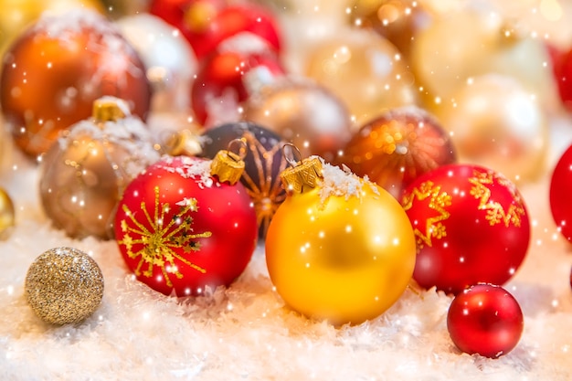 Feliz Navidad, Fondo de tarjeta de felicitación de vacaciones. Enfoque selectivo. naturaleza.