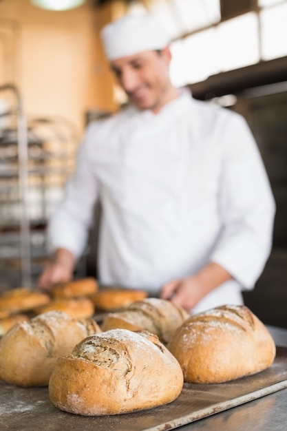 Feliz, padeiro, tirando, fresco, bagels