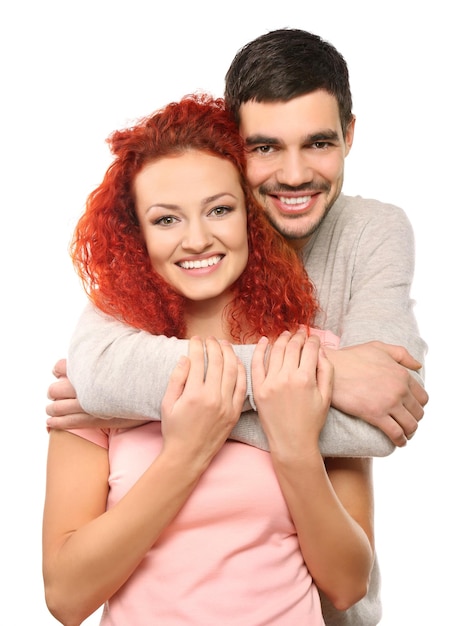 Foto feliz, pareja joven, enamorado, se abrazar, aislado, blanco