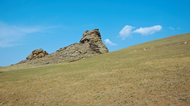 Felsen im Dorf Suvo