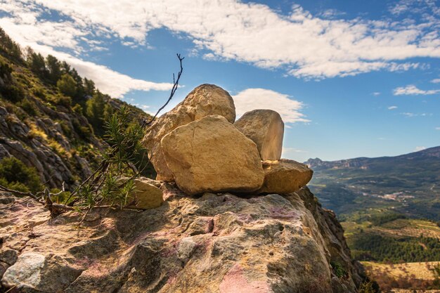 Foto felsformation auf dem berg gegen den himmel