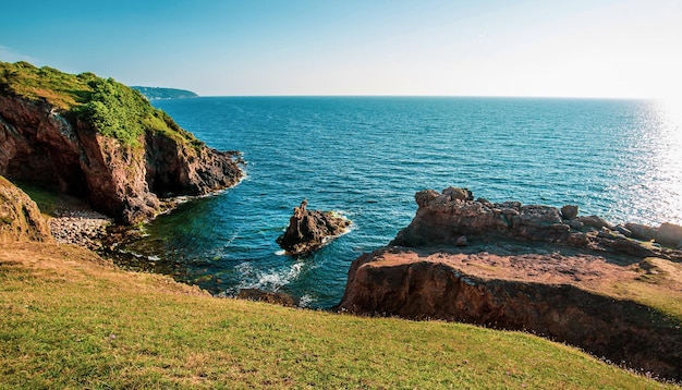 Felsige Küstenregion rund um die Burgruine Hammershus in Bornholm, Dänemark