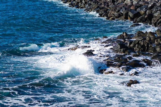 Felsküste von Costa Adeje und Las Americas. Insel Teneriffa, Kanarische Inseln