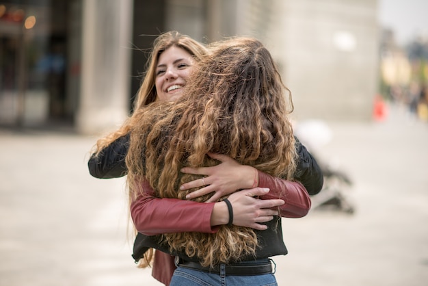 Foto femininas, amigos, reunião, em, um, cidade