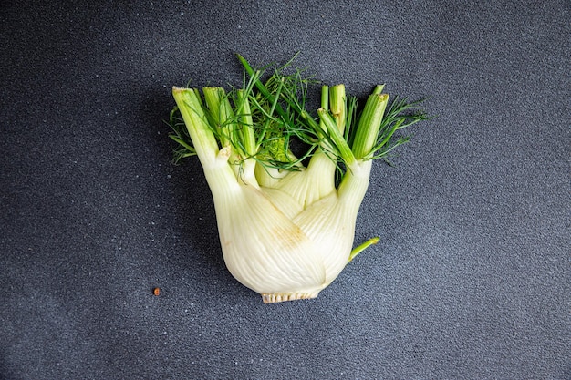 Fenchel frisches Wurzelgemüse gesunde Mahlzeit Lebensmittel Snack Diät auf dem Tisch kopieren Raum Lebensmittel Hintergrund