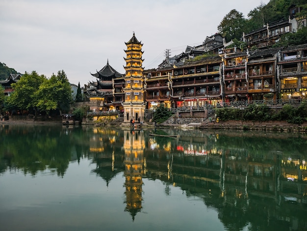 Fenghuang, Hunan / ChinaSzenenansicht der alten Stadt Fenghuang .phoenix antike Stadt oder Fenghuang County ist eine Grafschaft der Provinz Hunan, China