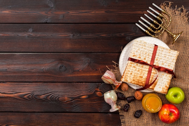 Feriado judaico mesa de páscoa com vinho