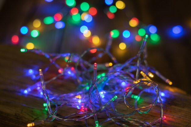 Férias de Natal conceito fundo desfocado com luzes de Natal coloridas