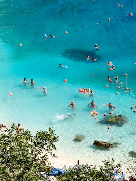 Férias de verão nas praias da ilha de Lefkada