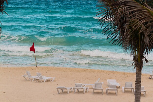 Férias na praia do Mar do Caribe.