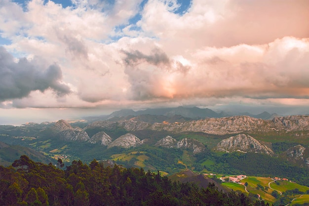 Férias Picos de Europa nas Astúrias fotografia de paisagem