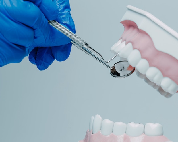 Ferramentas médicas para dentistas