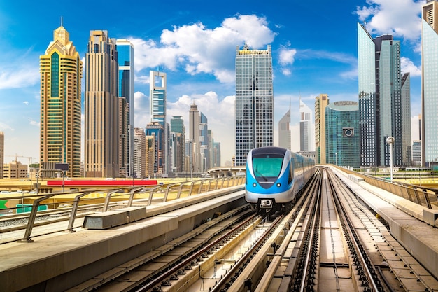 Ferrovia do metrô de Dubai, Emirados Árabes Unidos