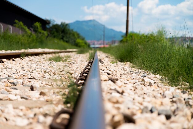 Ferrovia segue em frente