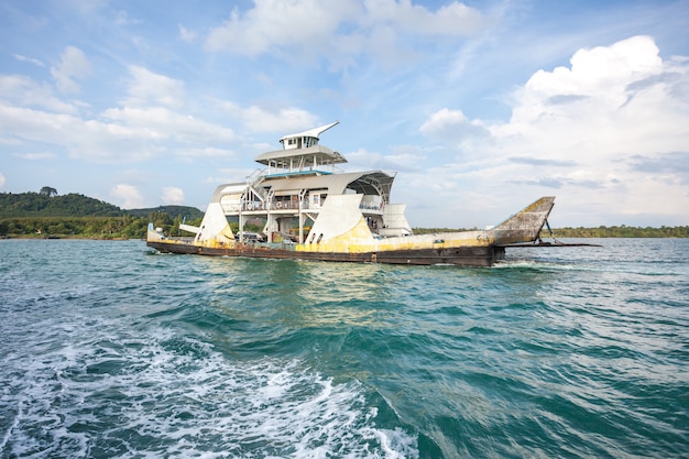 Ferry de koh chang tailândia