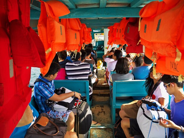 El ferry en la isla de Boracay, Filipinas