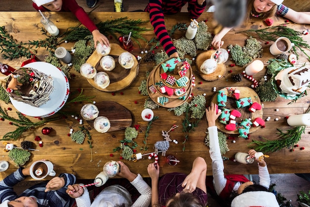 Festa de Natal para crianças com muitos doces