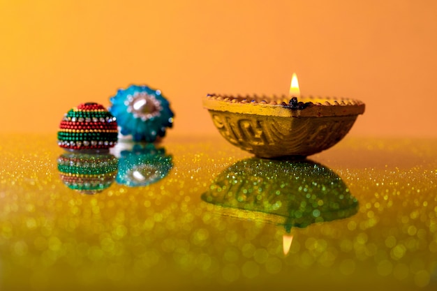 Festival indio de Diwali, lámpara de Diwali