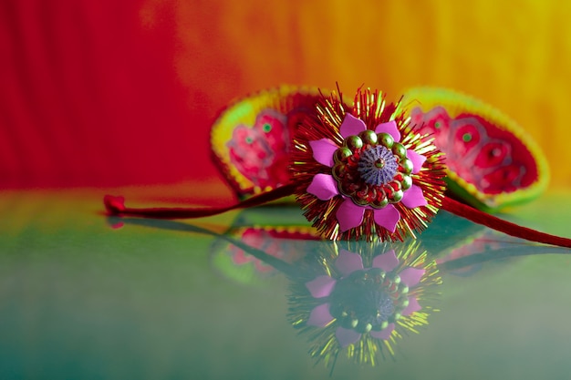 Festival indio Raksha Bandhan, Rakhi con arroz