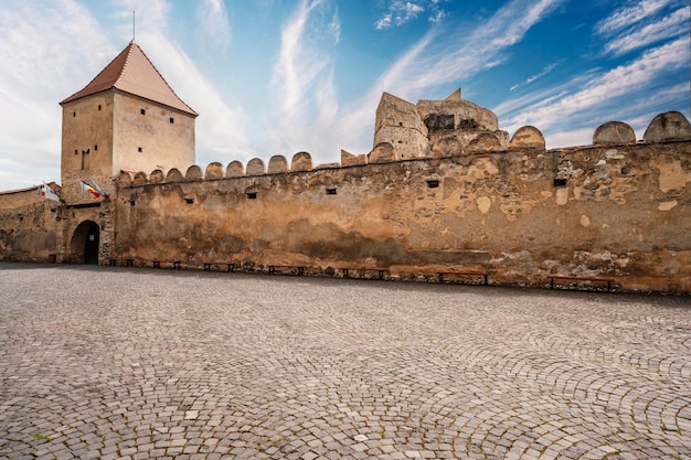Festung Rupea Siebenbürgen Rumänien Europa Ist eine mittelalterliche Festung, die von Siebenbürger Sachsen erbaut wurde. Sie steht auf einer der ältesten archäologischen Stätten in Rumänien
