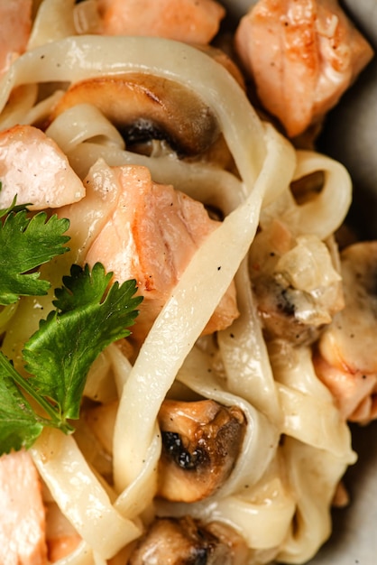 Fettuccine mit Lachs