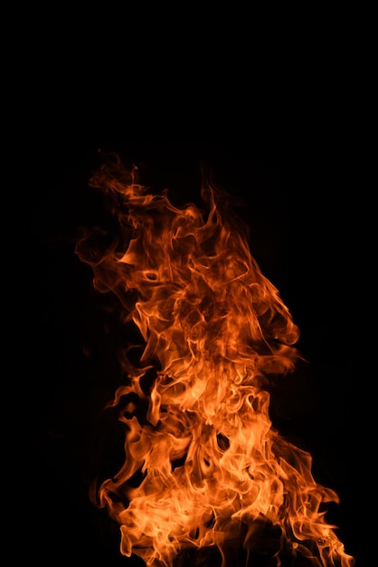 Feuer lodern Flammen auf schwarzem Hintergrund Feuer brennen Flamme isoliert abstrakte Textur flammende Explosion ef ...