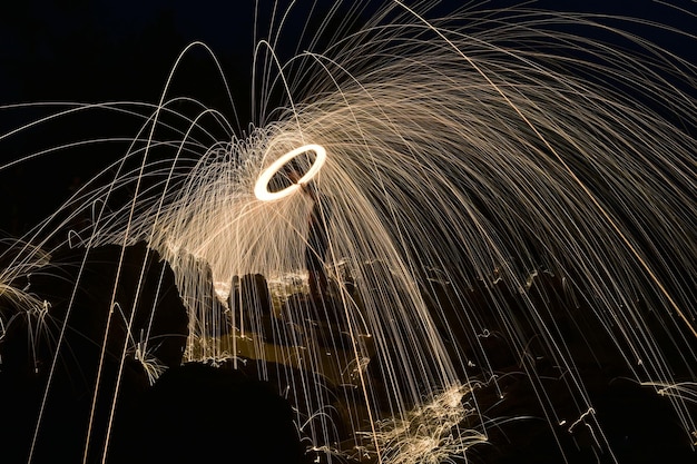 Foto feuerwerk in der nacht