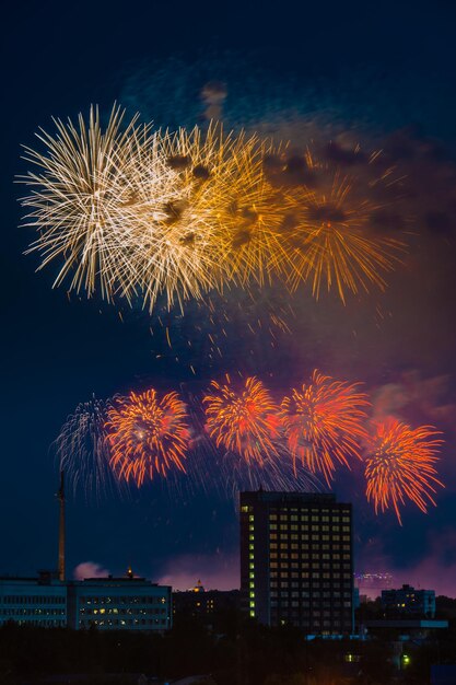 Feuerwerk über moskau russland