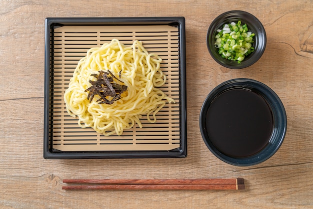 Fideos japoneses de ramen frío