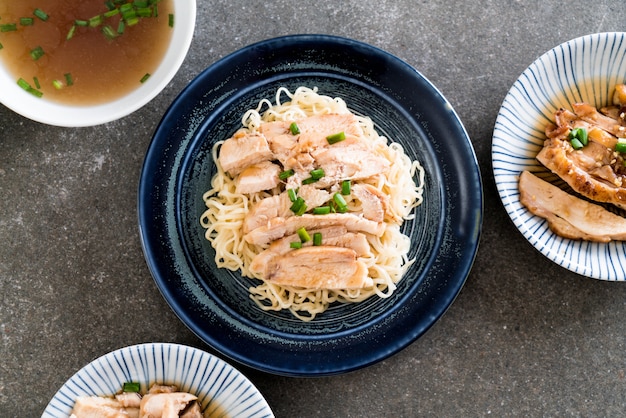 fideos de pollo asado