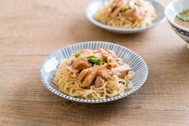 fideos de pollo asado