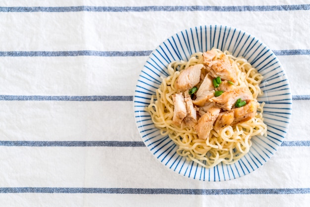 fideos de pollo asado