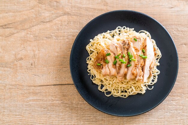 fideos de pollo asado