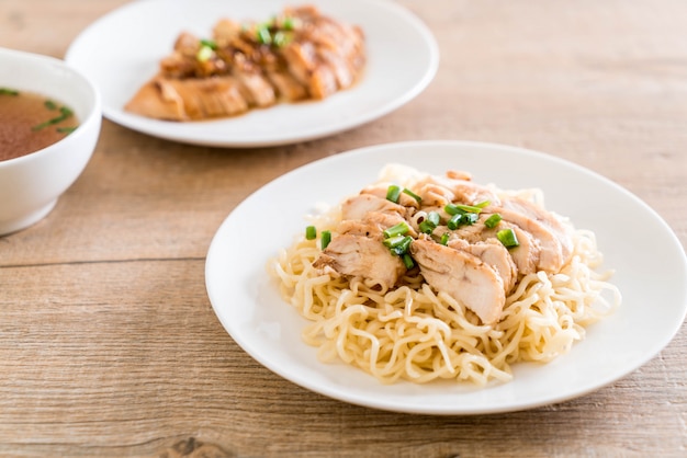 fideos de pollo asado