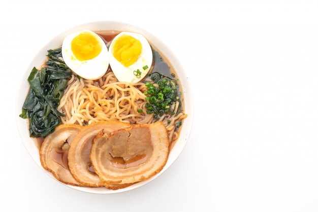 Fideos Shoyu Ramen Con Cerdo Y Huevo