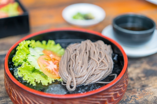 Fideos soba comida japonesa