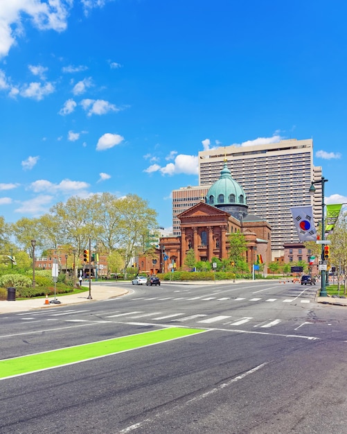 Filadelfia, Estados Unidos - 4 de mayo de 2015: Catedral Basílica de los Santos Pedro y Pablo de Filadelfia Pensilvania, Estados Unidos. También se le llama Arquidiócesis Católica Romana de Filadelfia.