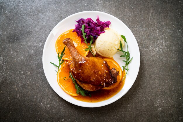 filete de pato con salsa de naranja