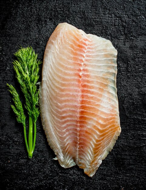 Filete de pescado con eneldo