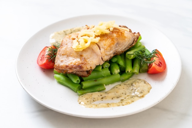 filete de pescado a la parrilla