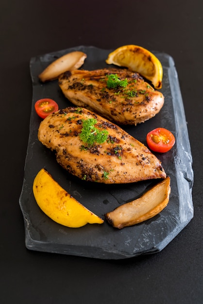 filete de pollo a la parrilla