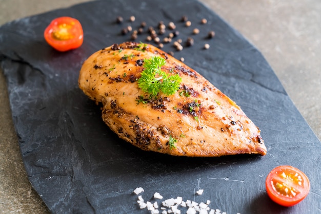 filete de pollo a la parrilla