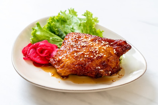 Filete de pollo a la plancha con salsa teriyaki