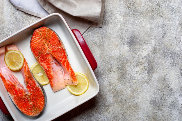 Filete De Salmón Fresco Con Especias