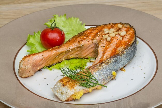 filete de salmón a la parrilla