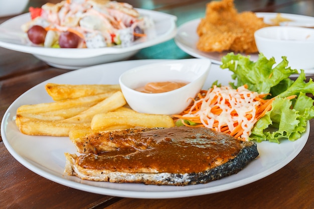 Filete de salmón de pescado