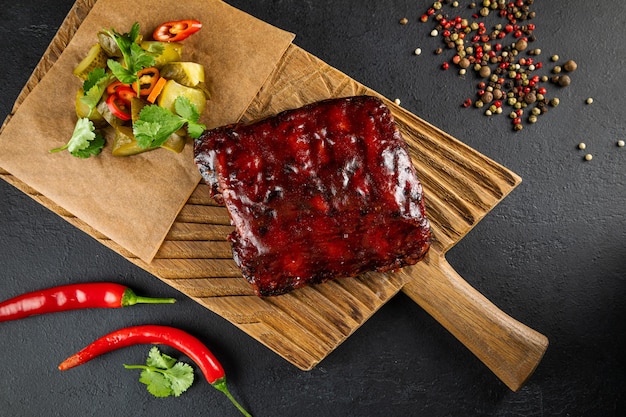 Filete de salmón a la plancha con calabacín Alimentación saludable y preparación de alimentos