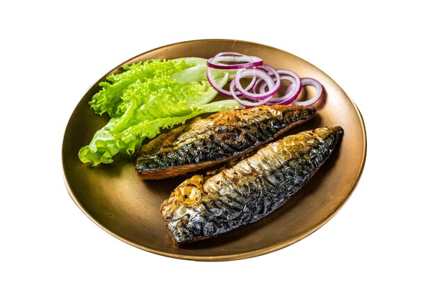 Filetes de peixe de cabra grelhada com guarnição em um prato isolado em fundo branco Vista superior