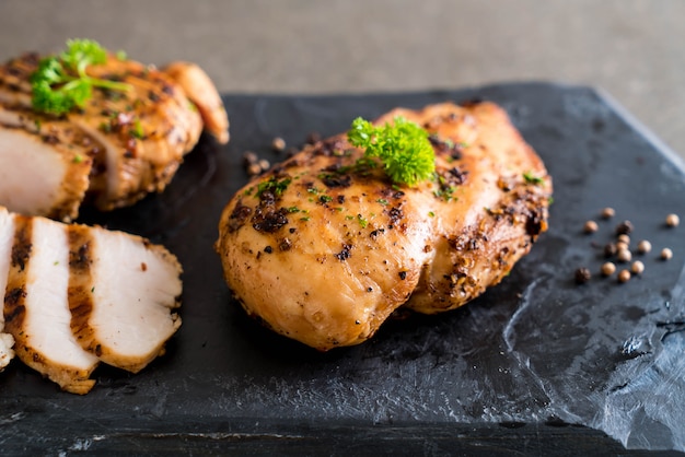 Filetes De Pollo A La Parrilla