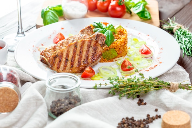 Filetes con sémola de kuskus